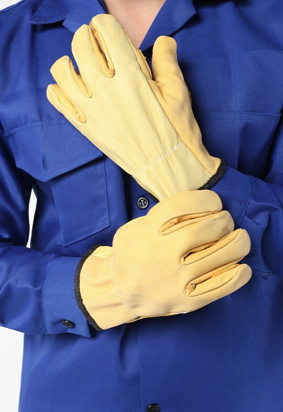 dotaciones y uniformes cydp guantes carnaza